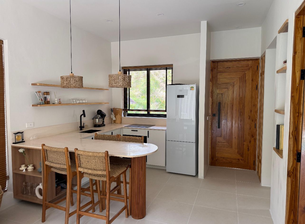 Real-estate kitchen - before