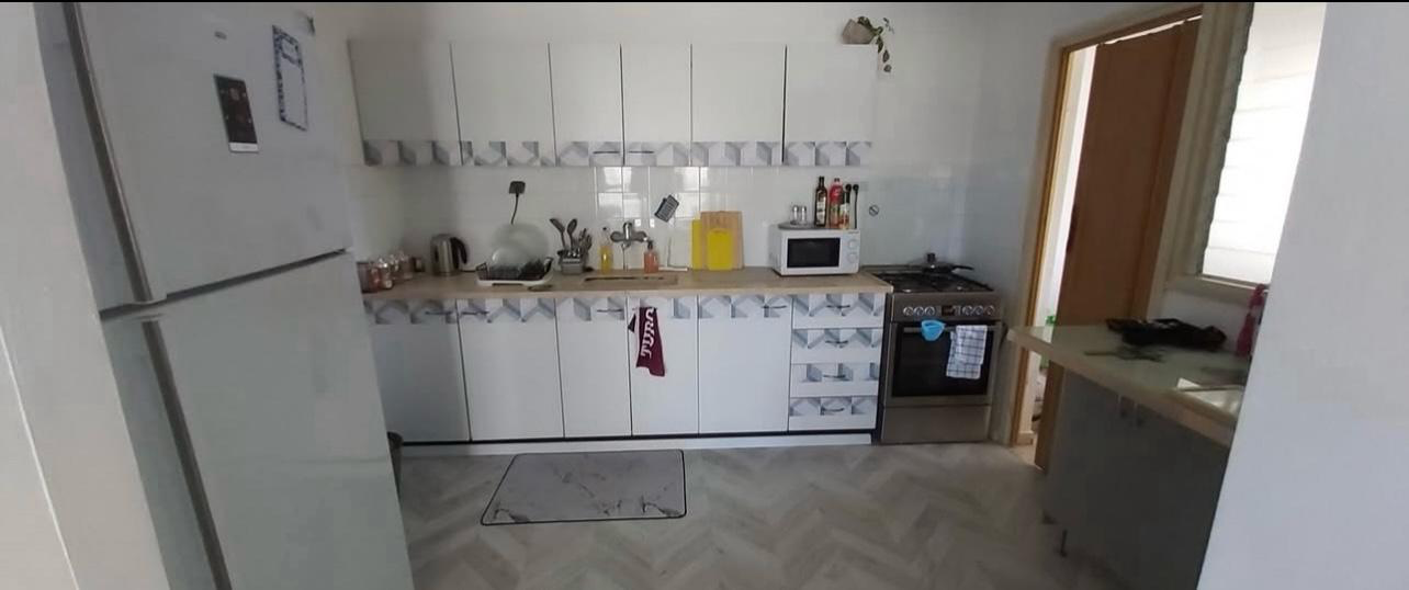 Real-estate kitchen - before