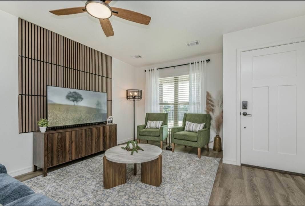 Airbnb living room photo edited for free with AI: balanced light and true colour compared to the original - before